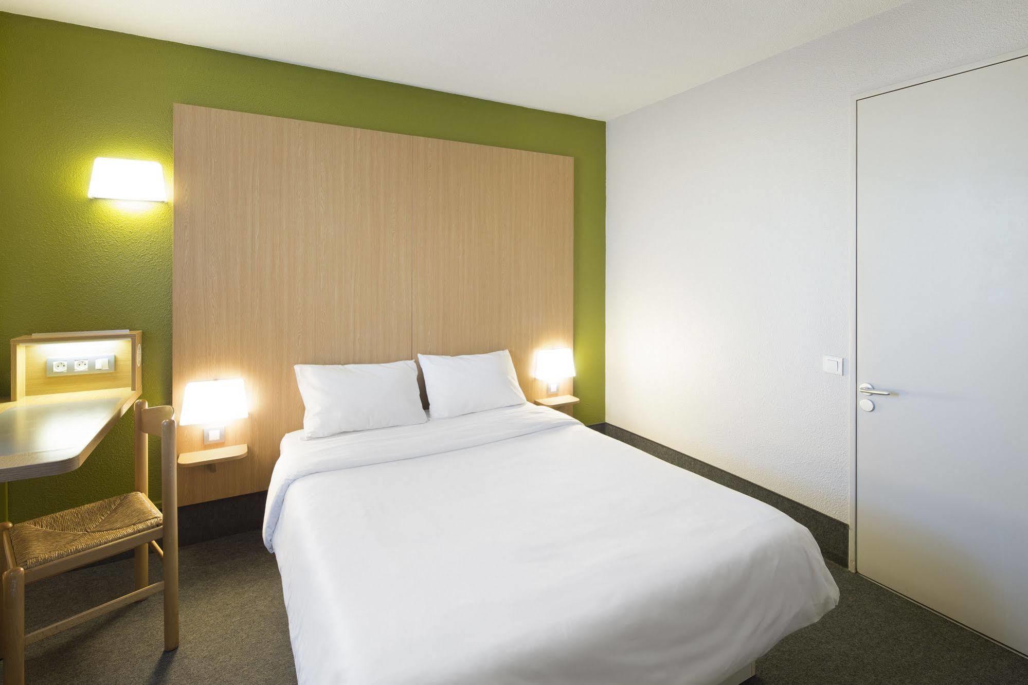 B&B Hotel Saint Malo Sud Exterior photo